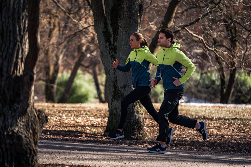 Bilde av modeller som joggere for XXL