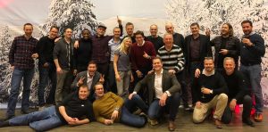 Gruppebilde av de ansatte i synergy sky
