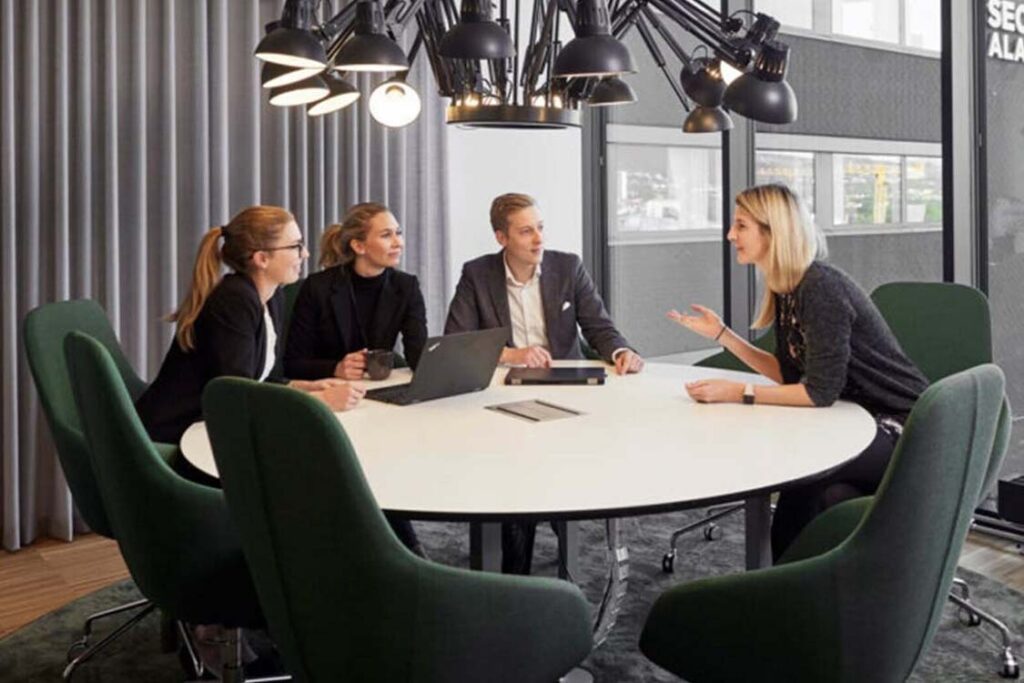performance marketing manager