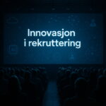 Et stort publikum på en konferanse om innovasjon i rekruttering. Bildet er en AI-illustrasjon
